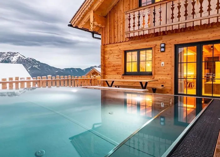 Poolchalet Dachsteinblick プルークガーン